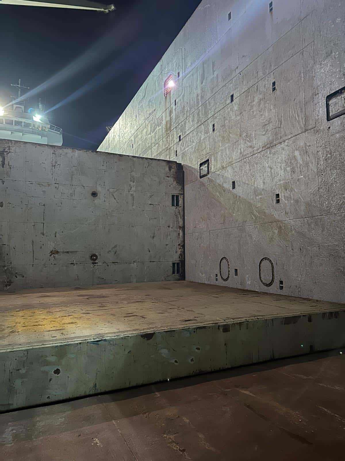 MV EBRU — cargo hold 16